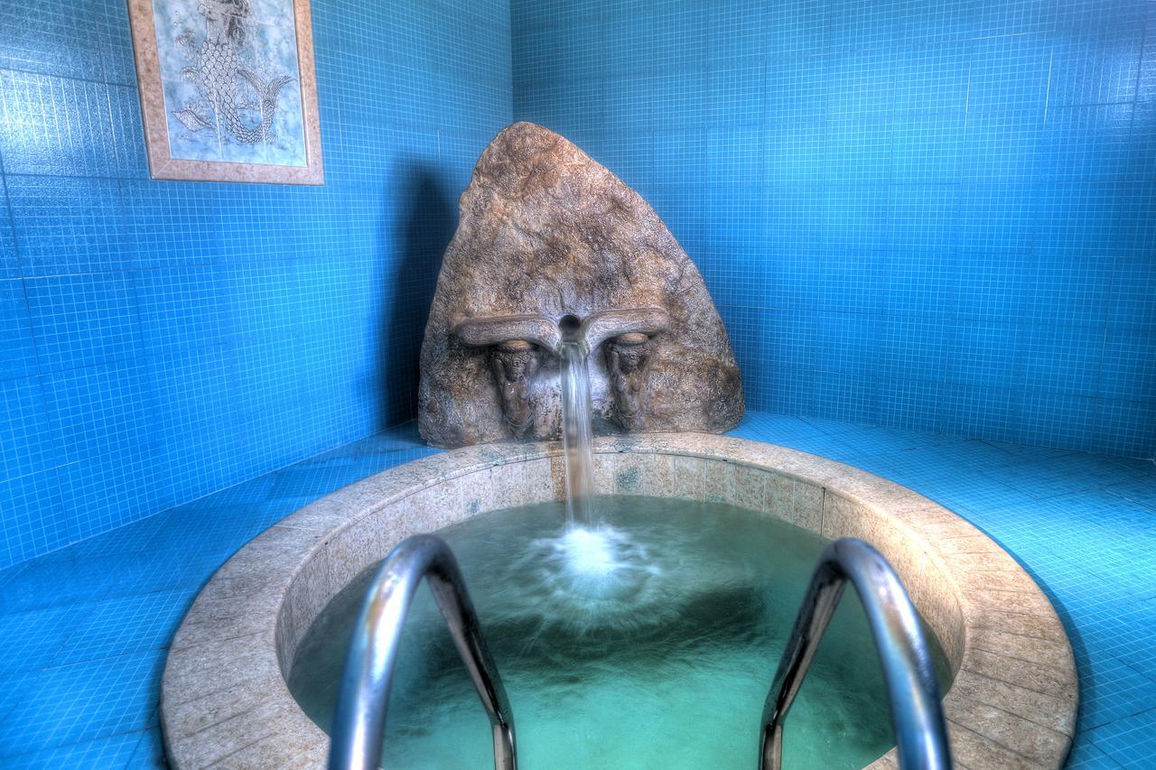 Hotel Hamam Ángistron 外观 照片